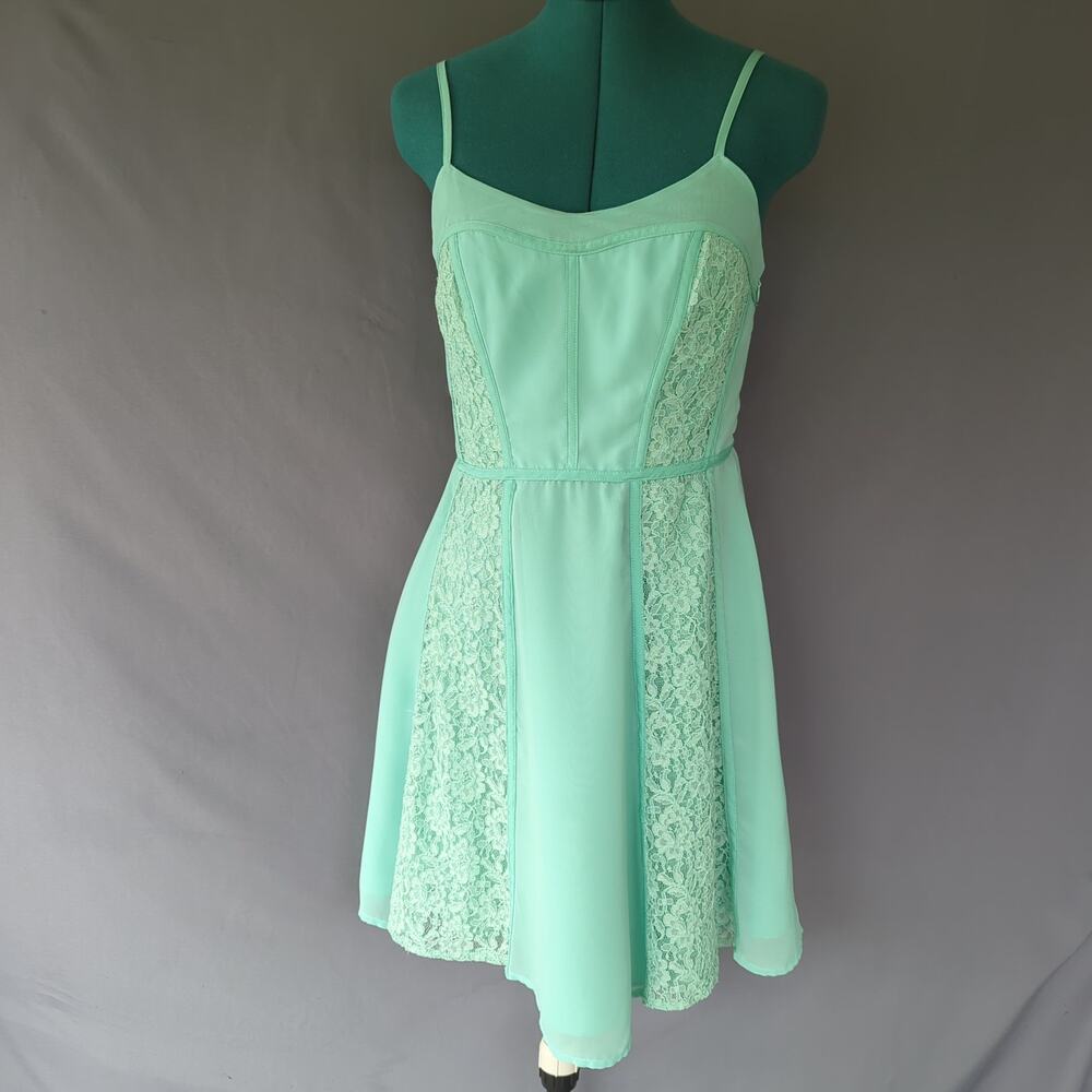 LC Lauren Conrad Mint Green Lace Fit & Flare Dress Size 6 Coquette Fairycore